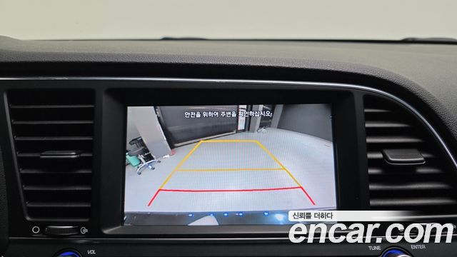 Hyundai AVANTE 2018 — photo 15