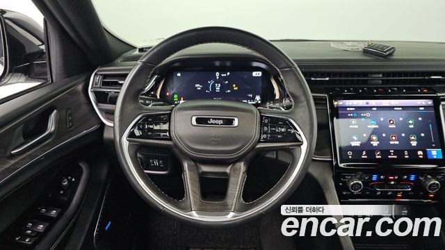 Jeep Cherokee 2022 — photo 18