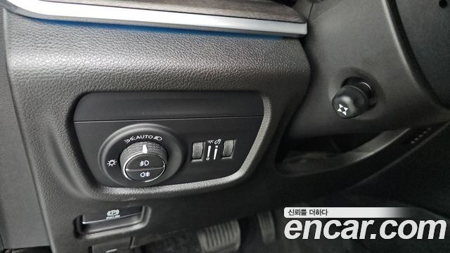 Jeep Cherokee 2022 — photo 24
