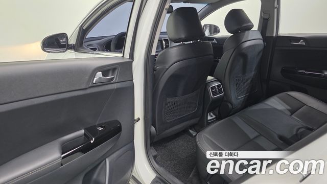 Kia Sportage 2016 — photo 18