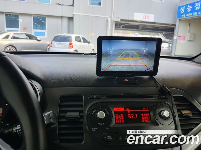 Kia morning 2016 — photo 16