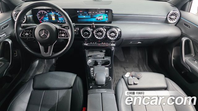 Mercedes-Benz A-Class 2021 — photo 7