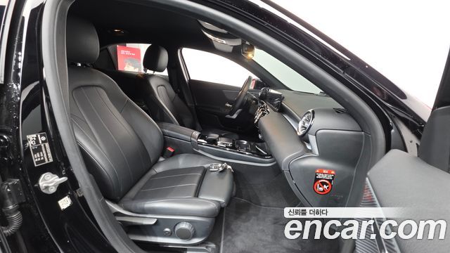 Mercedes-Benz A-Class 2021 — photo 10