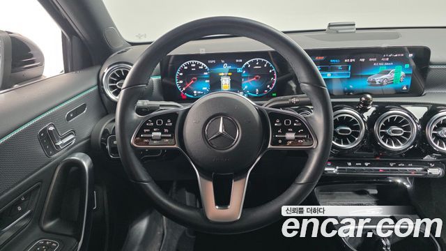 Mercedes-Benz A-Class 2021 — photo 14