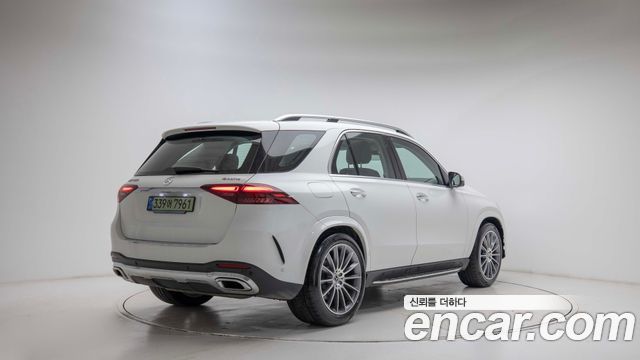 Mercedes-Benz GLE-Class 2025 — photo 2