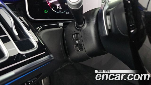 Mercedes-Benz S-Class 2023 — photo 22