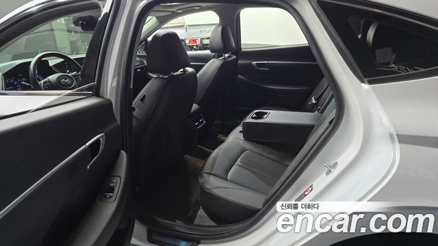 Hyundai Sonata 2020 — photo 11