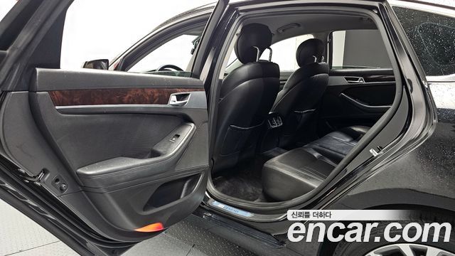 Hyundai Genesis 2015 — photo 11