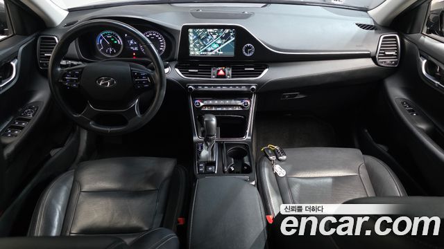 Hyundai Grandeur 2018 — photo 10