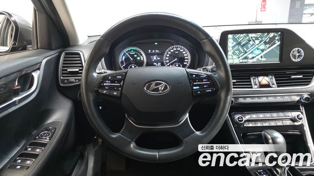 Hyundai Grandeur 2018 — photo 18