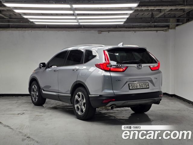 Honda CR-V 2017 — photo 2