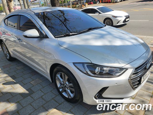 Hyundai AVANTE 2018 — photo 1
