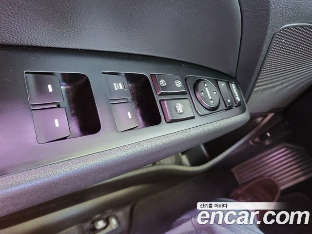 Hyundai AVANTE 2018 — photo 14