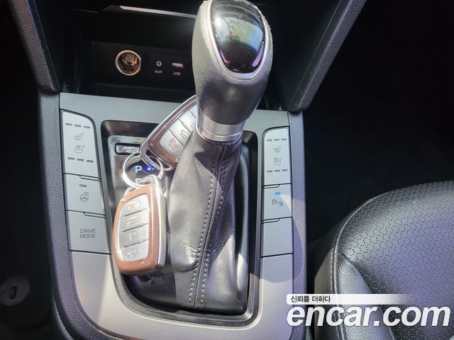 Hyundai AVANTE 2018 — photo 15