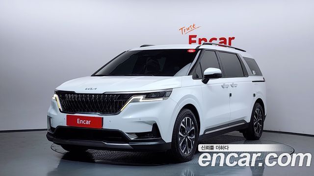 Kia Canival 2022 — photo 1