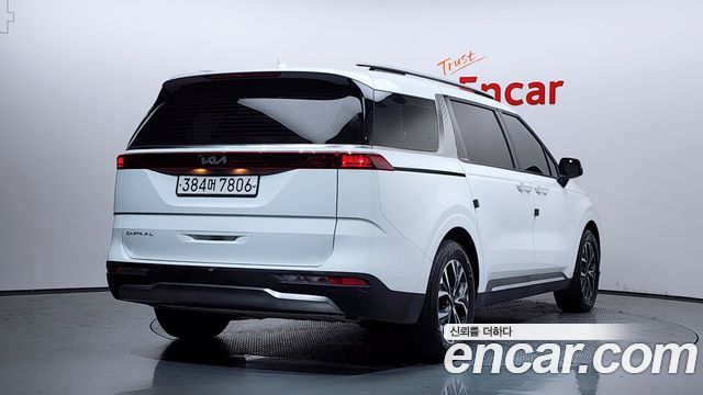 Kia Canival 2022 — photo 2
