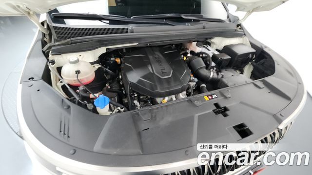 Kia Canival 2022 — photo 6
