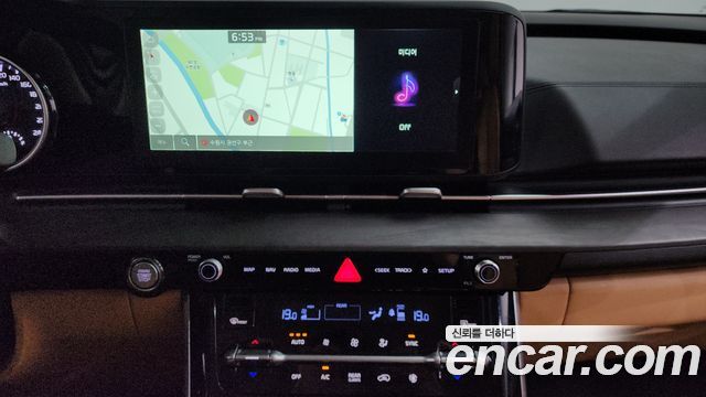 Kia Canival 2022 — photo 18
