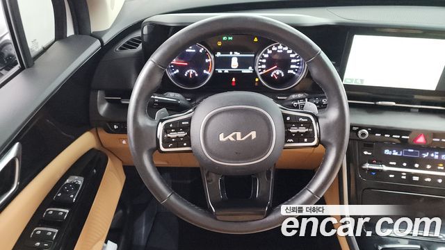 Kia Canival 2022 — photo 19