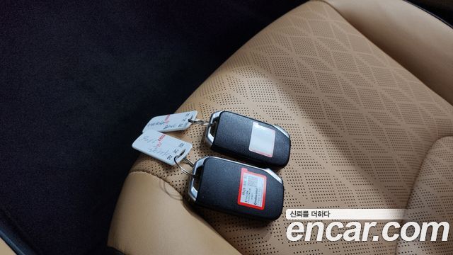 Kia Canival 2022 — photo 21