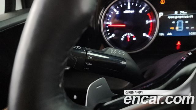 Kia Canival 2022 — photo 25