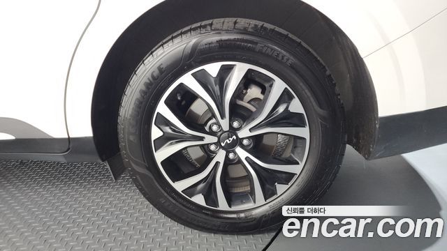 Kia Canival 2022 — photo 7
