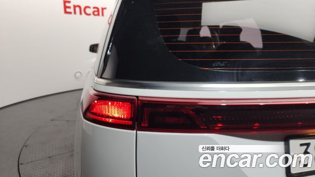 Kia Canival 2022 — photo 9