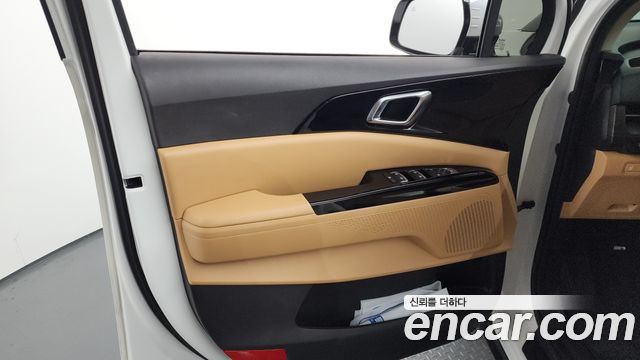 Kia Canival 2022 — photo 14