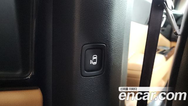 Kia Canival 2022 — photo 28