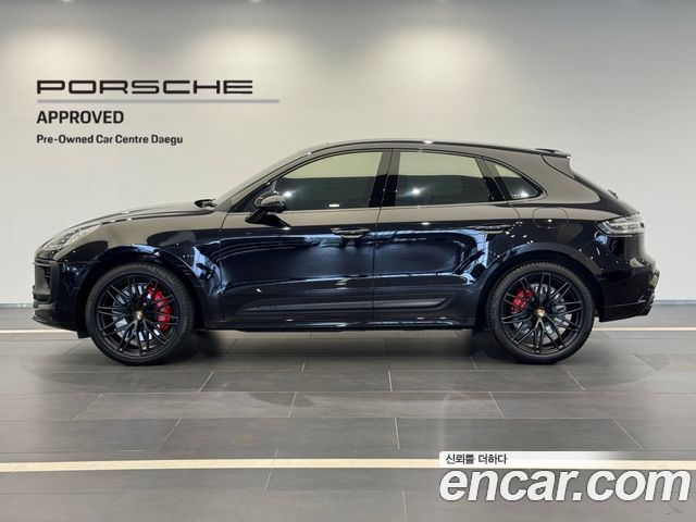Porsche Macan 2022 — photo 3