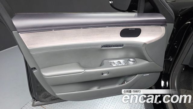 Genesis G90 2023 — photo 14