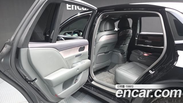 Genesis G90 2023 — photo 16
