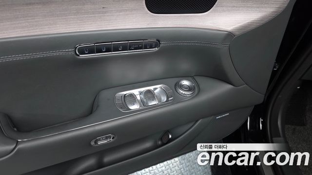 Genesis G90 2023 — photo 34