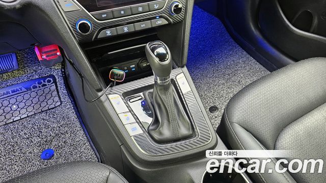 Hyundai AVANTE 2017 — photo 9