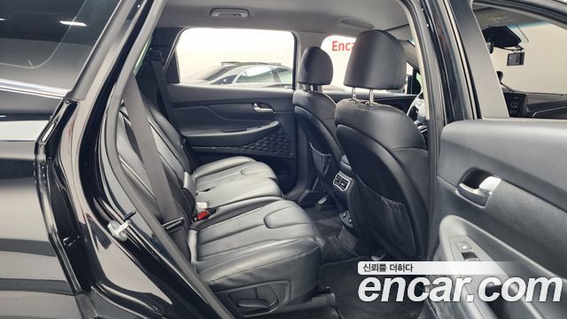 Hyundai Santafe 2022 — photo 17