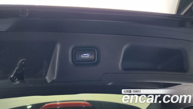 Hyundai Santafe 2022 — photo 24