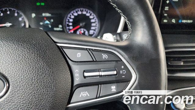 Hyundai Santafe 2022 — photo 30
