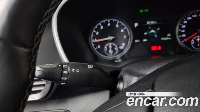 Hyundai Santafe 2022 — photo 36