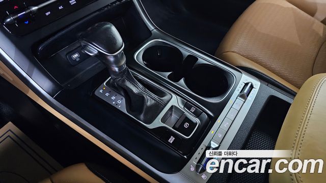 Kia Canival 2021 — photo 9