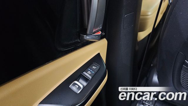 Kia Canival 2021 — photo 18
