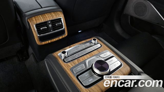 Kia K9 2023 — photo 25