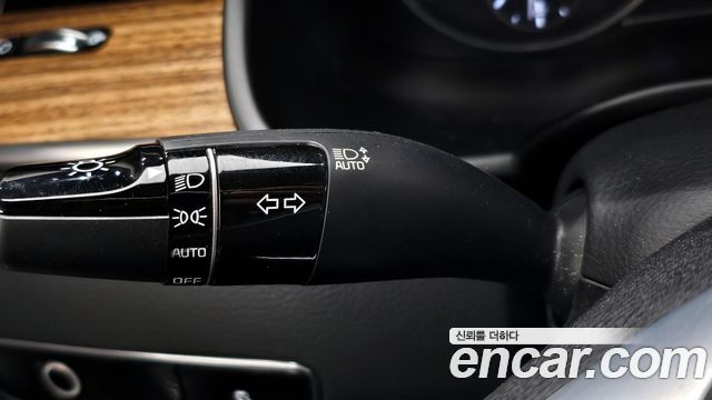 Kia K9 2023 — photo 28