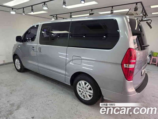 Hyundai Starex 2019 — photo 7