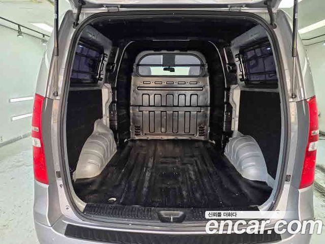 Hyundai Starex 2019 — photo 8