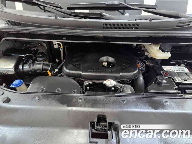 Hyundai Starex 2019 — photo 16