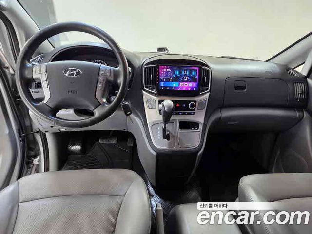 Hyundai Starex 2019 — photo 17