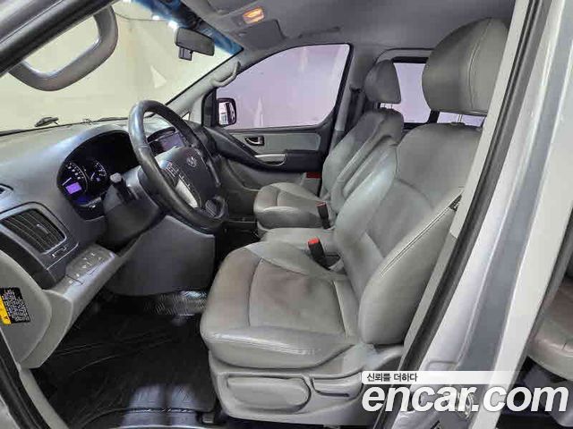 Hyundai Starex 2019 — photo 18
