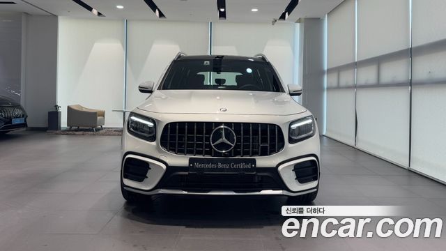 Mercedes-Benz GLB-Class 2025 — photo 2