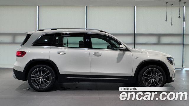 Mercedes-Benz GLB-Class 2025 — photo 5