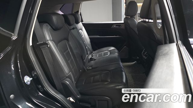 KG Mobility Rexton 2018 — photo 18